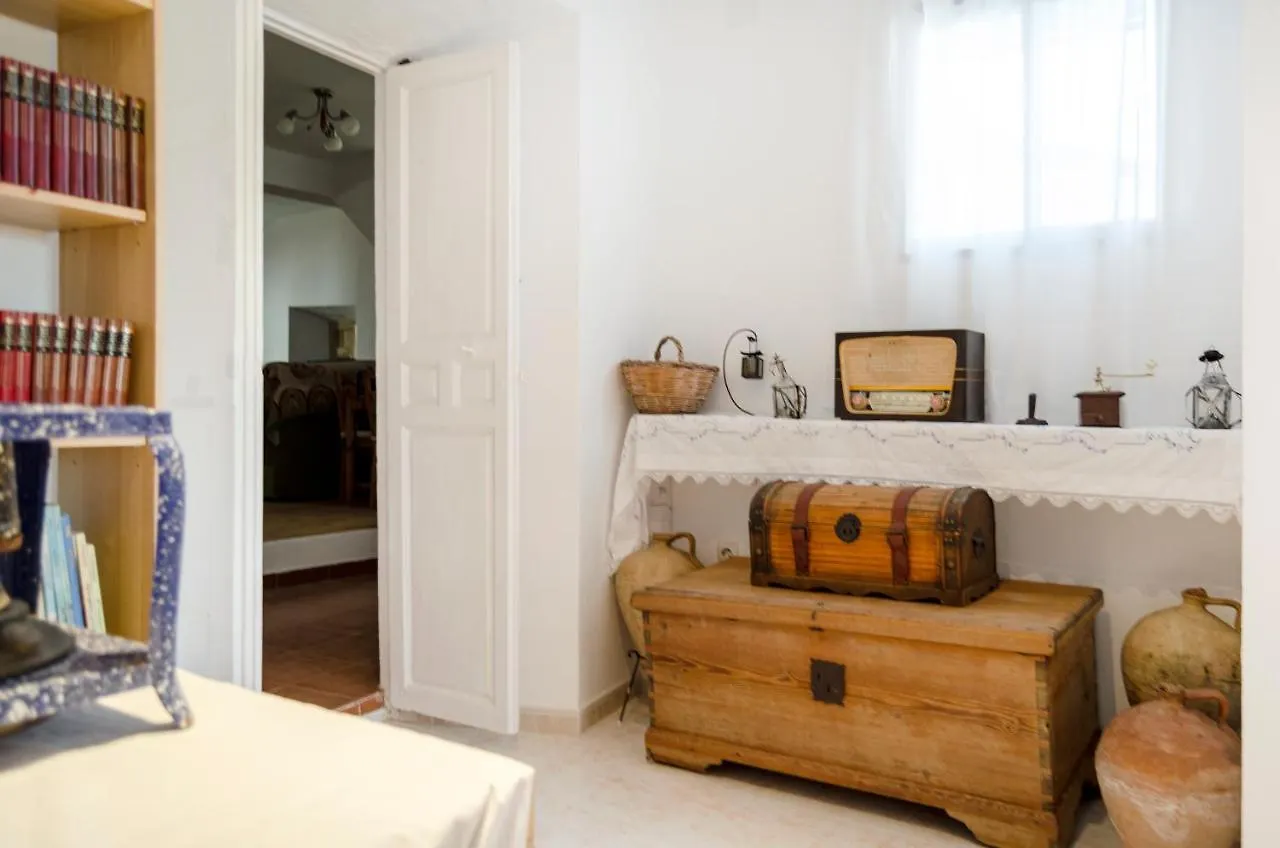 Alquiler Rural Cutar, Casa Robles Villa Holiday home