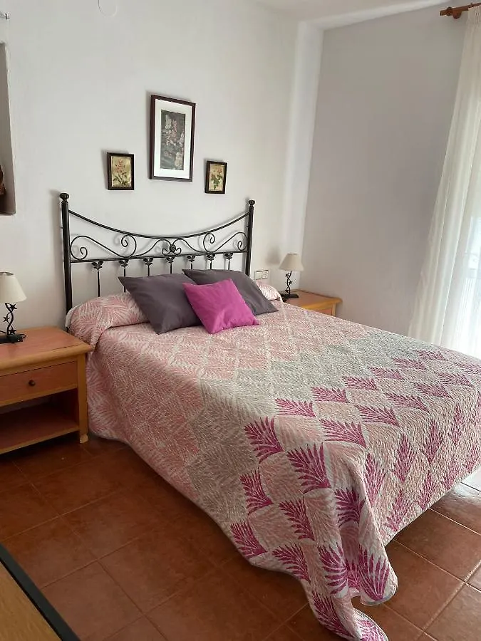 Holiday home Alquiler Rural Cutar, Casa Robles Villa Spain