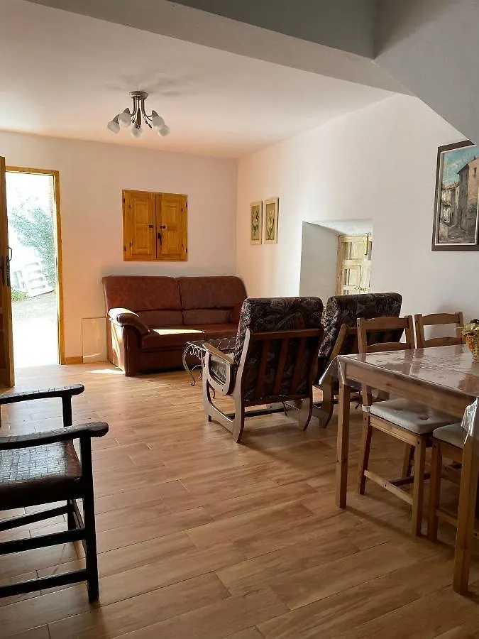Alquiler Rural Cutar, Casa Robles Villa Cutar